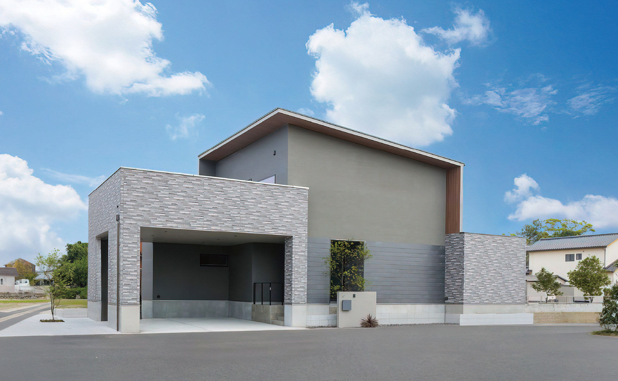 グレーで統一された開放感あるインナーガレージ住宅 アイキャッチ画像