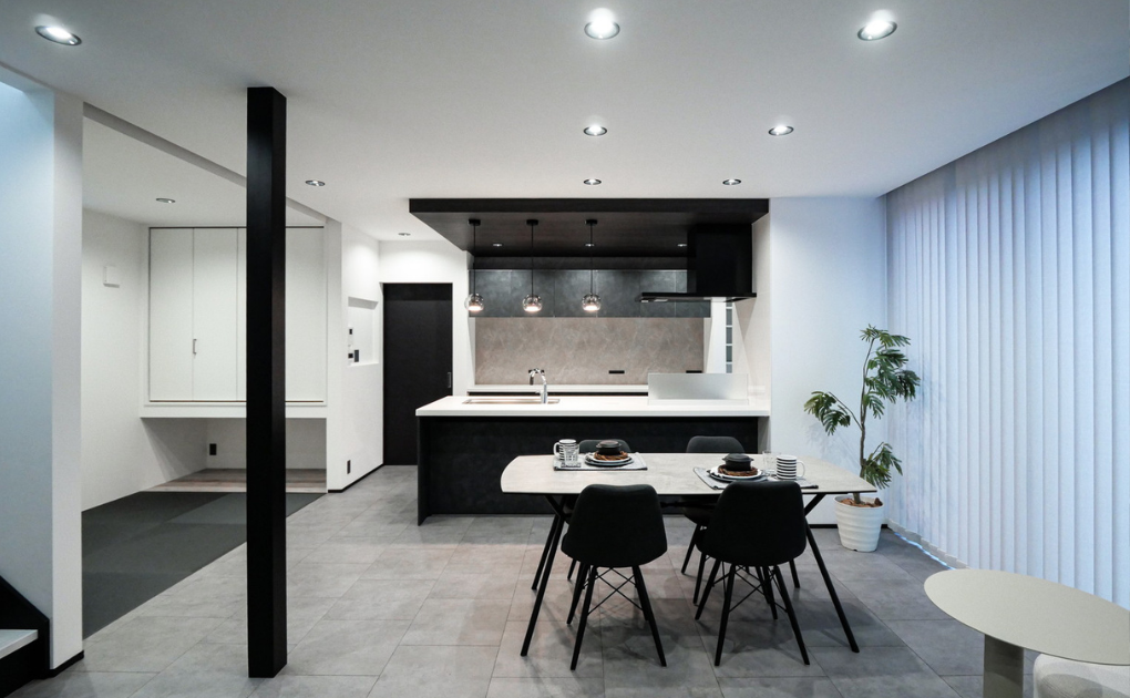 美しく暮らす、モノトーンハウス アイキャッチ画像