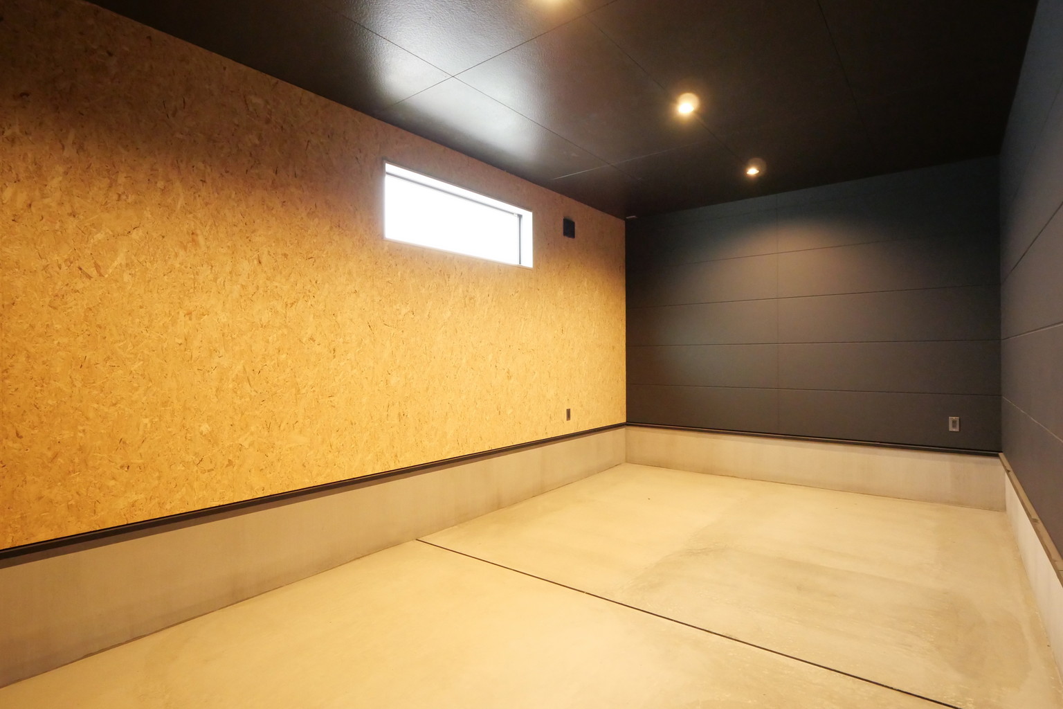 【施工事例】K様邸 愛車と暮らす大人のガレージハウス 画像